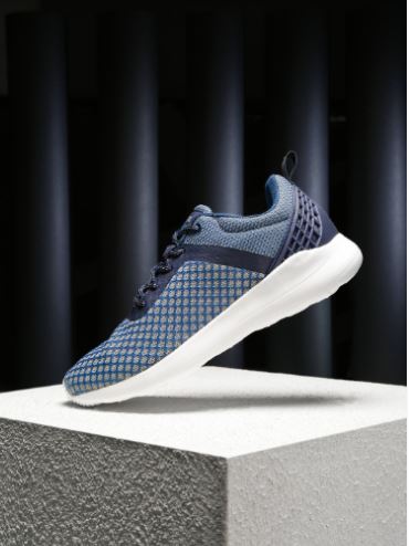 55% Off on Men Sports Blue Training Shoes - Myntra